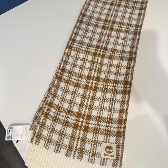 NWT Timberland Brown and Cream Plaid Scarf - Picture 3 of 4
